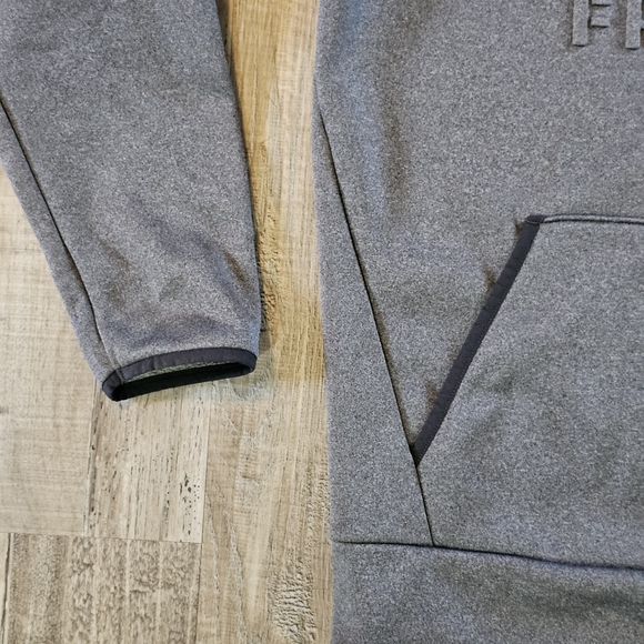 Under Armour Men's Gray Hoodie Sweater - Picture 8 of 9